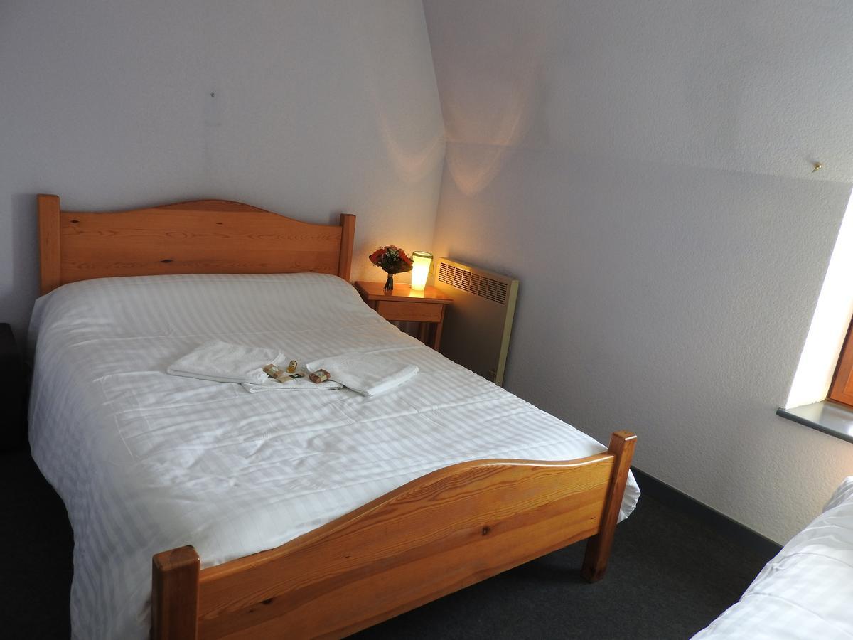 Aux Globe-Trotters Hotel มูราต์ ภายนอก รูปภาพ